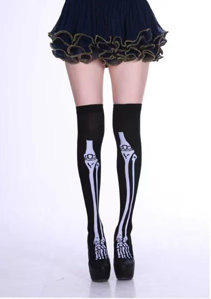 Calcetines largos de tubo con calavera cruzada de Halloween para mujer
