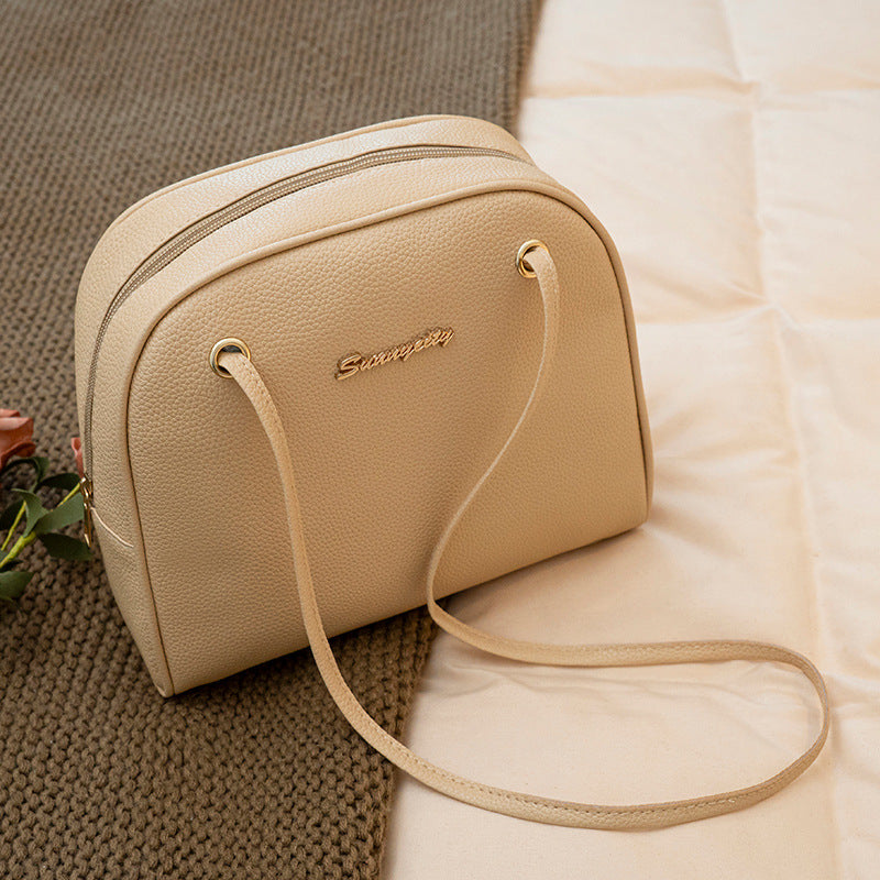 Large Capacity Women Shoulder Bag in PU Material