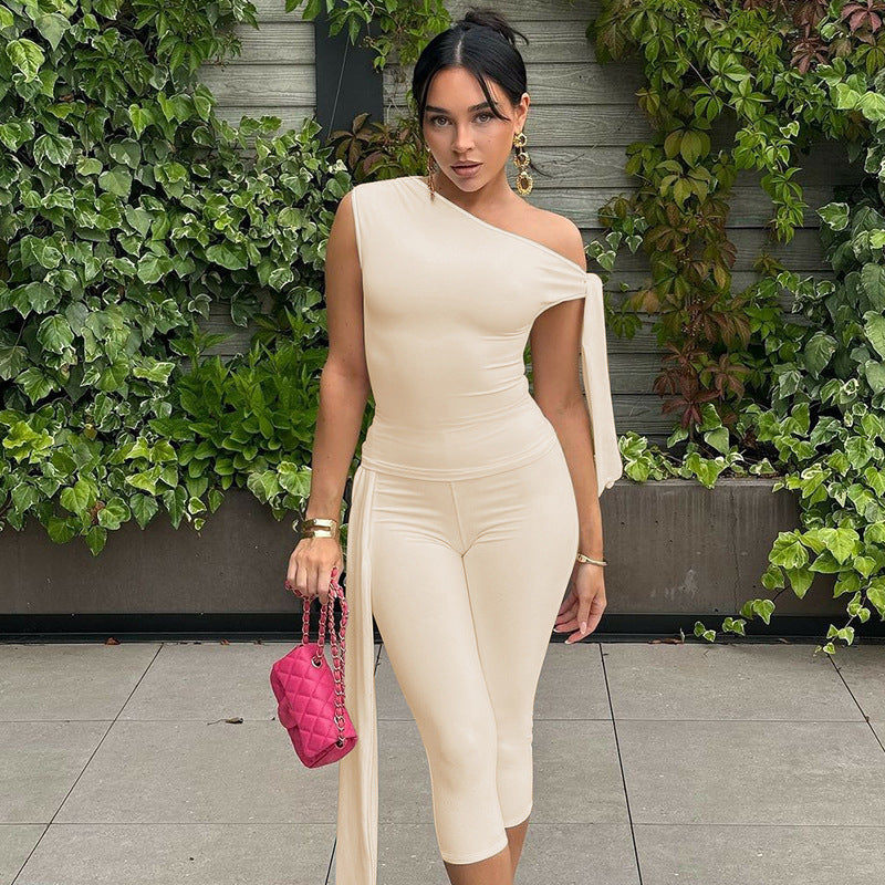 Conjunto de top y pantalones cortos sin mangas de color liso a la moda para mujer