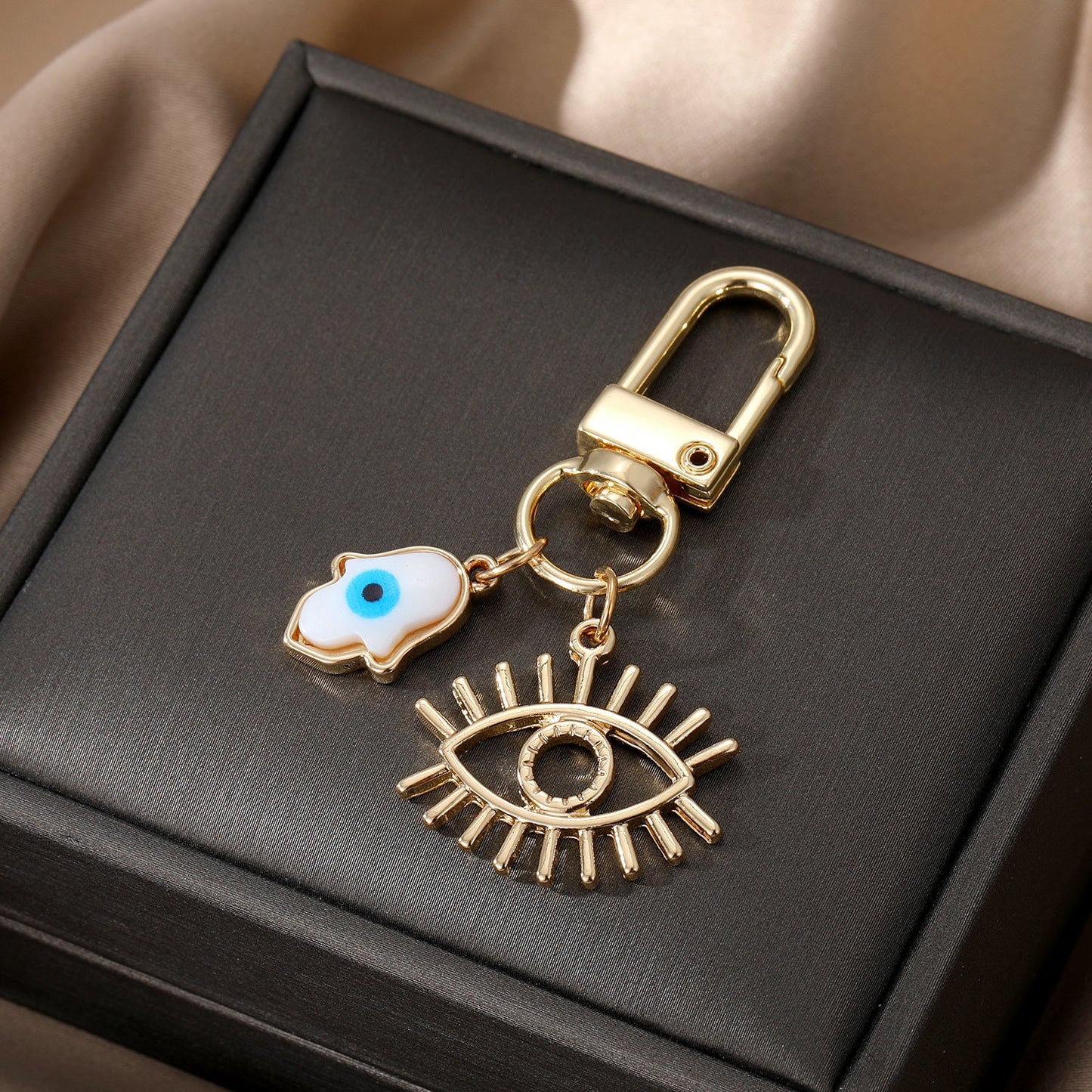 Women Fashion White Shell Devil Eye Key Chain