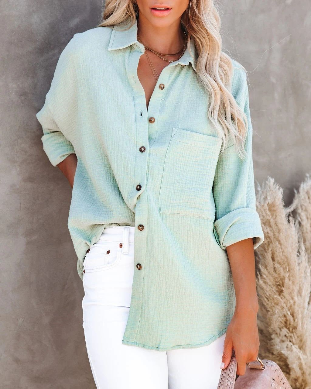 Blusa informal de manga larga con cuello en V y botones para mujer