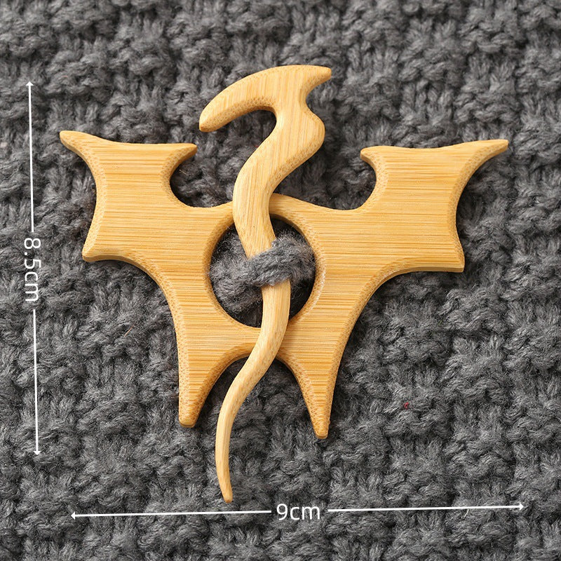 Wooden Animal Brooches for Women's Fashion