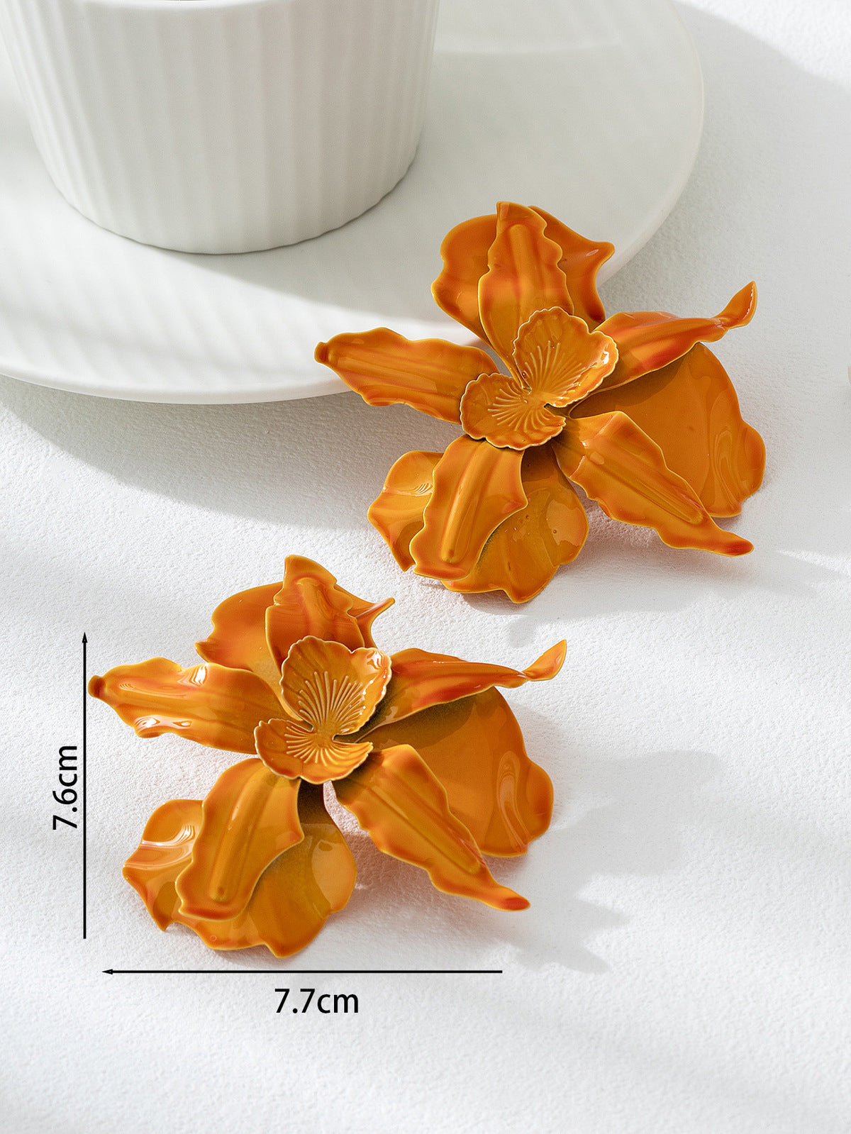 Pendientes florales exagerados de moda, estilo flor de aleación, tendencia