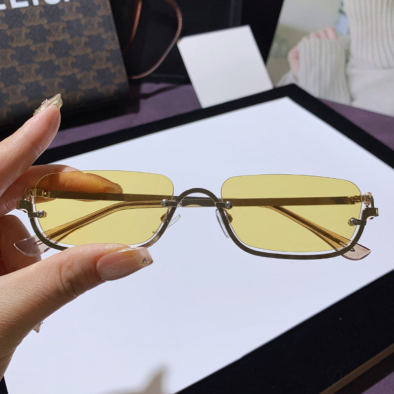 Gafas de sol cuadradas con montura pequeña y sencilla de moda para mujer