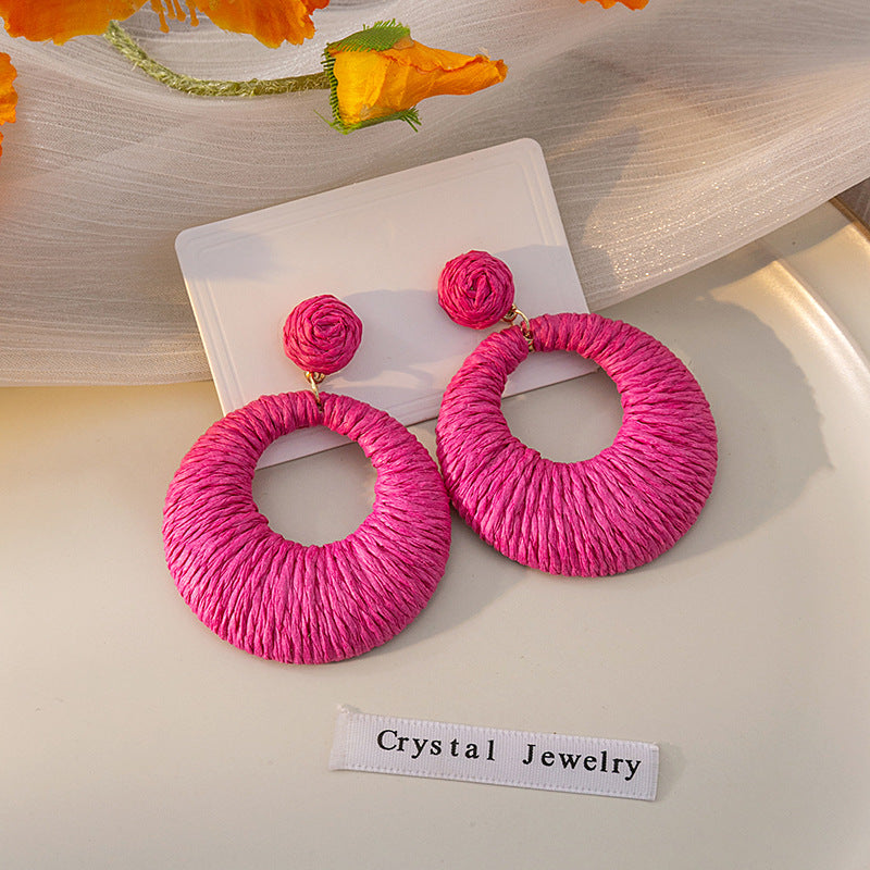 Boucles d'oreilles rondes creuses tissées de style bohème pour les fêtes