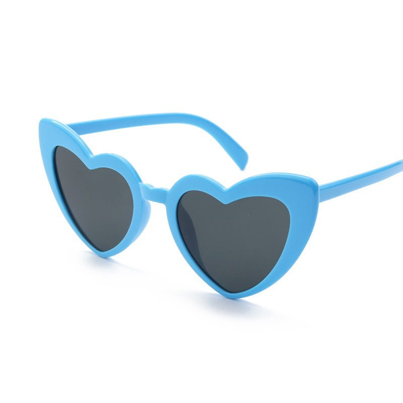 Retro Heart Shaped Sunglasses Resin Frame Literature and Art Style