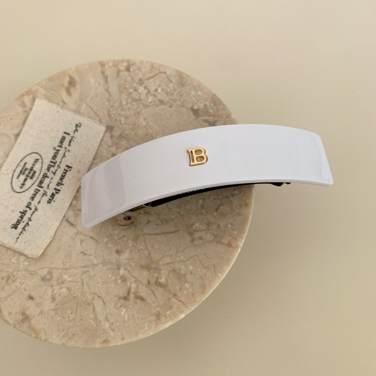 Pinza de resorte rectangular con estampado simple para mujer: accesorio elegante para el cabello