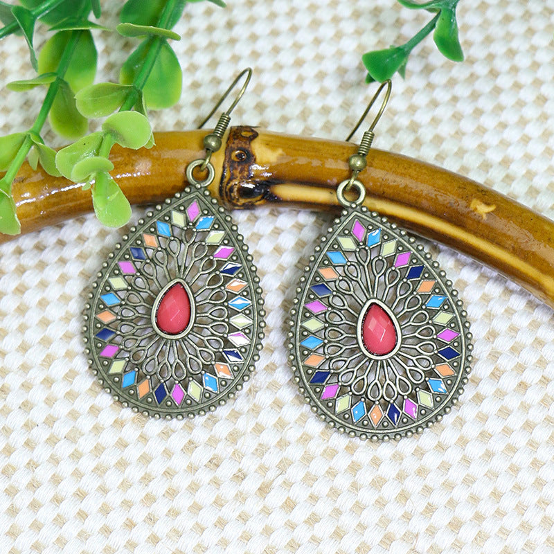 Boucles d'oreilles à pompons créatives de style ethnique bohème rétro