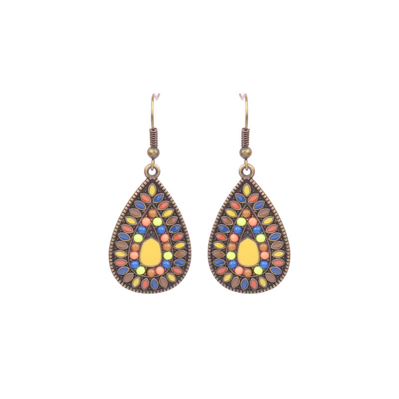 Boucles d'oreilles à pompons créatives de style ethnique bohème rétro