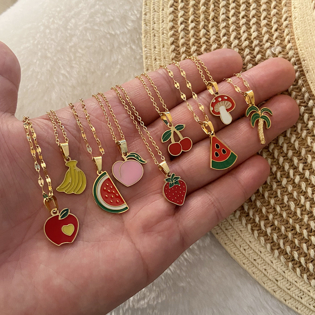 Collar con colgante de fruta de acero inoxidable para mujer, estilo encantador