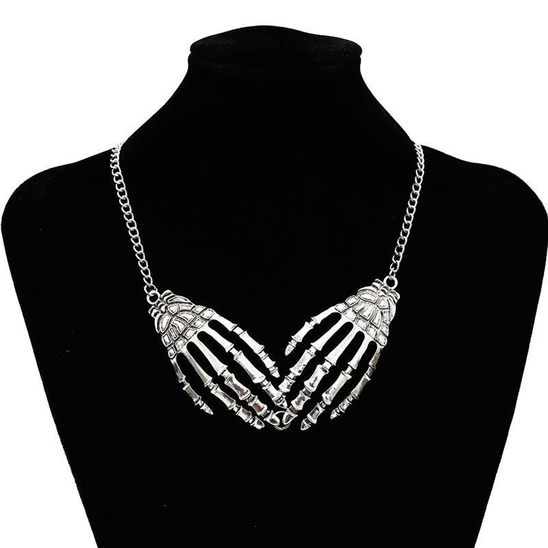 Collar vintage con garra de calavera punk exagerada para mujer