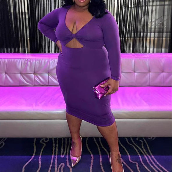 Robe moulante grande taille à col en V et manches longues pour femme