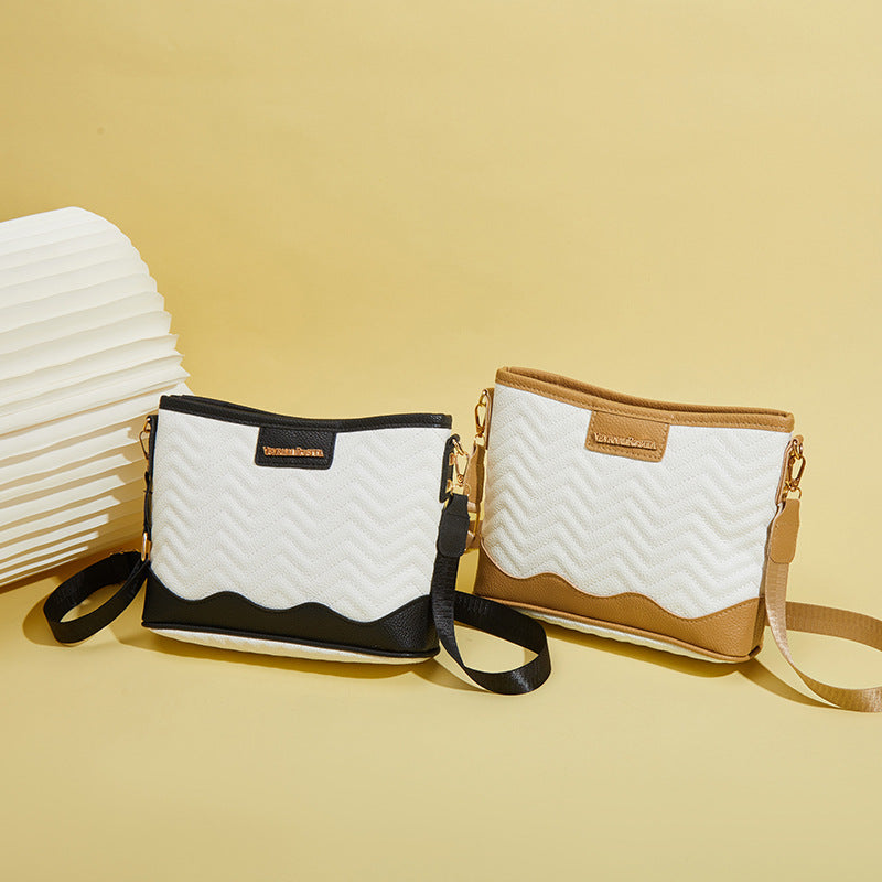 Women Casual Color Blocking Wavy Quilted Bucket Bag