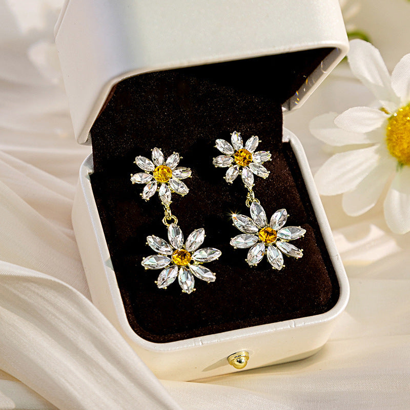 Women Fashion Zircon Daisy Floral Earrings Alloy Simple Style