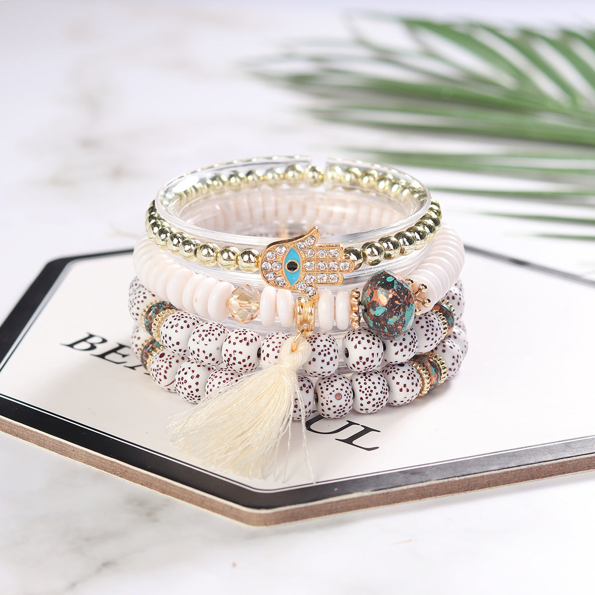 Pulsera con borlas de cuentas de estilo étnico vintage bohemio