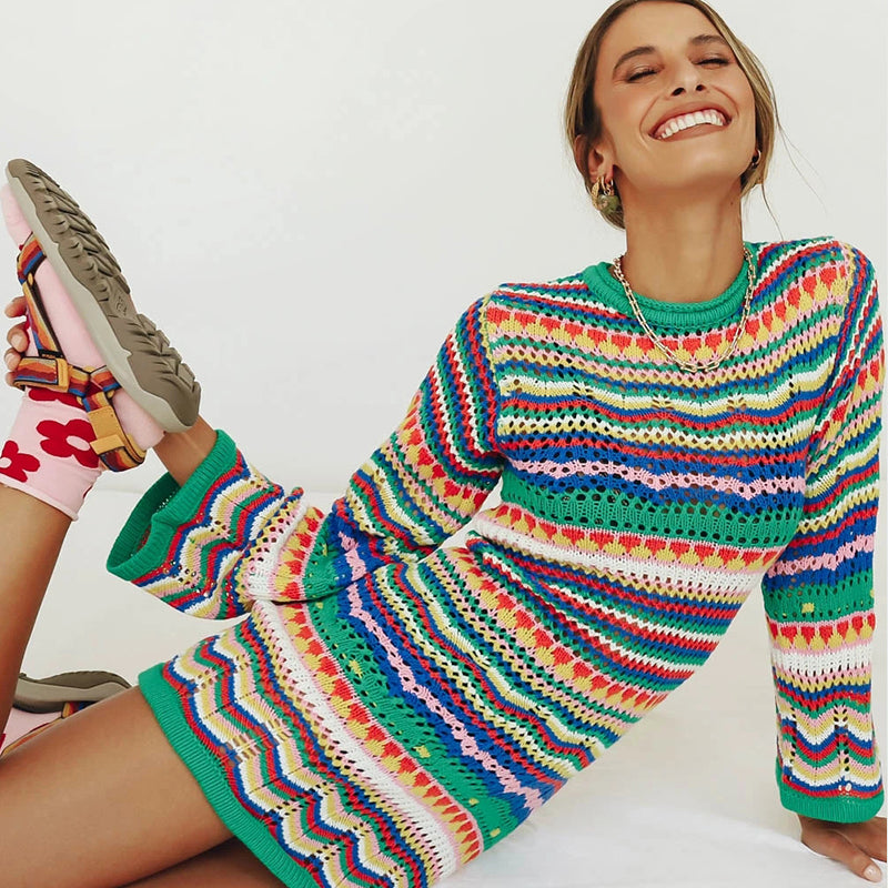 Vestido corto de punto de manga larga con rayas y bloques de color bohemios y vanguardista para mujer
