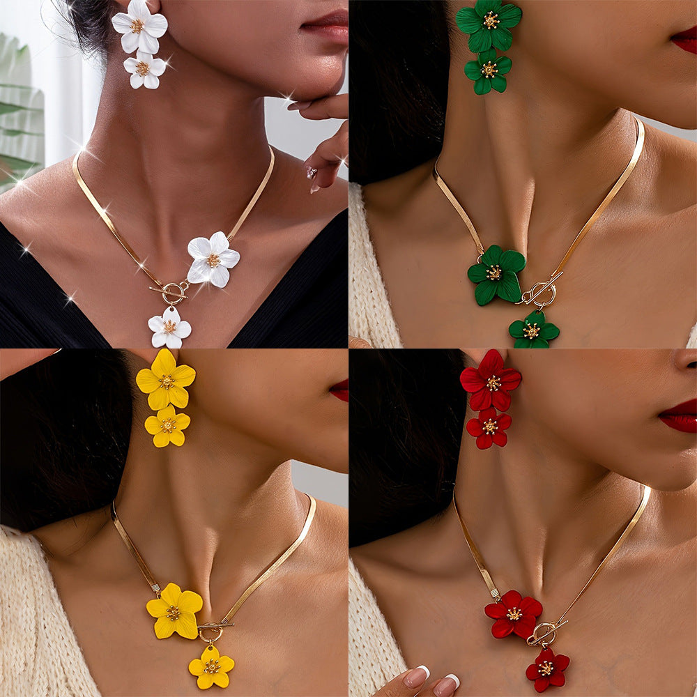 Elegant Alloy Floral Pendant Necklace Earrings Set - Fashion Jewelry