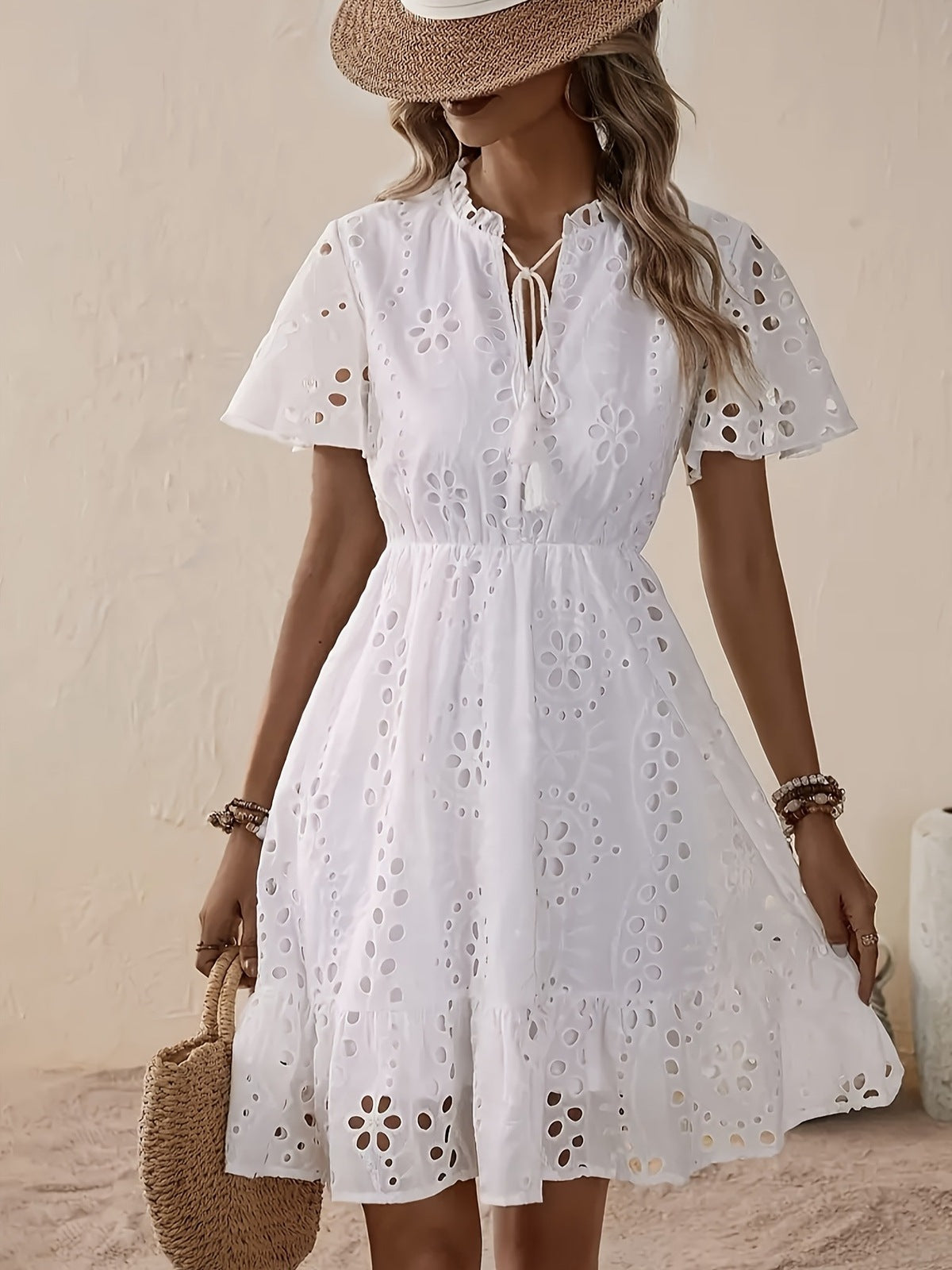 Women Fashion Elegant Lace Embroidery Hollow-Out V-Neck Short-Sleeve Loose Dress