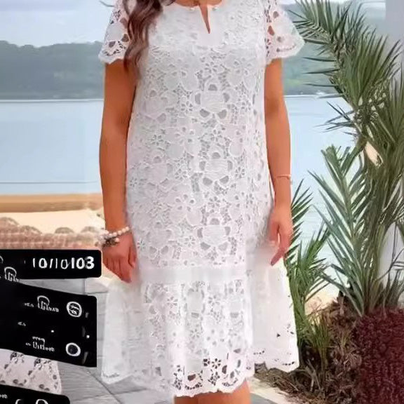 Robe élégante à manches courtes en dentelle de couleur unie
