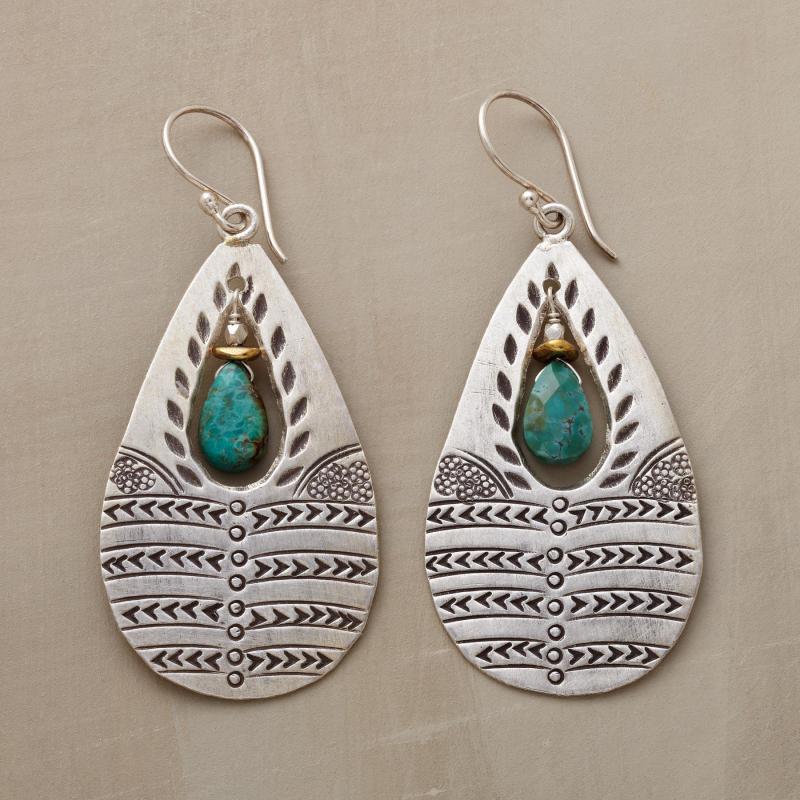 Boucles d'oreilles creuses sculptées de style ethnique bohème pour femmes