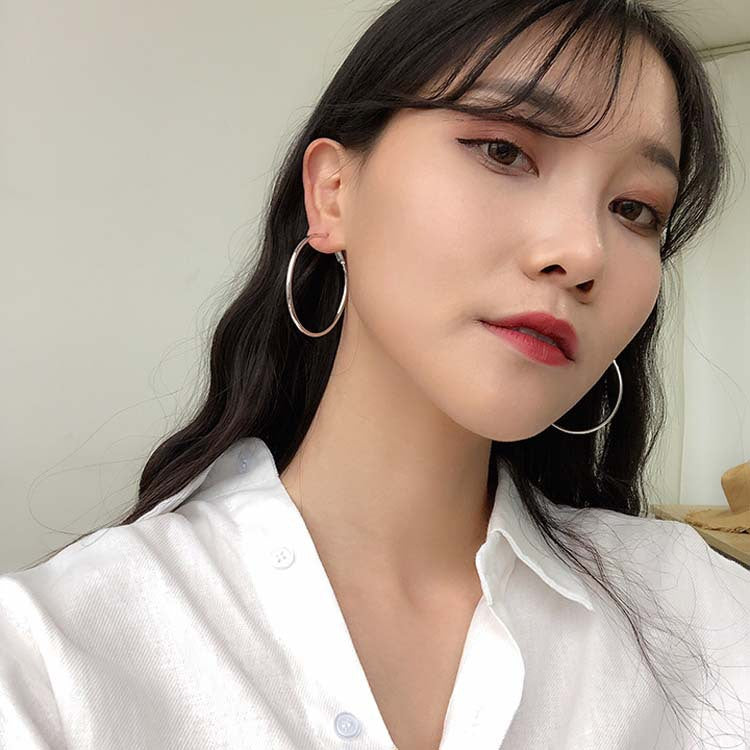 Simple Exaggerated Hoop Earrings in Copper
