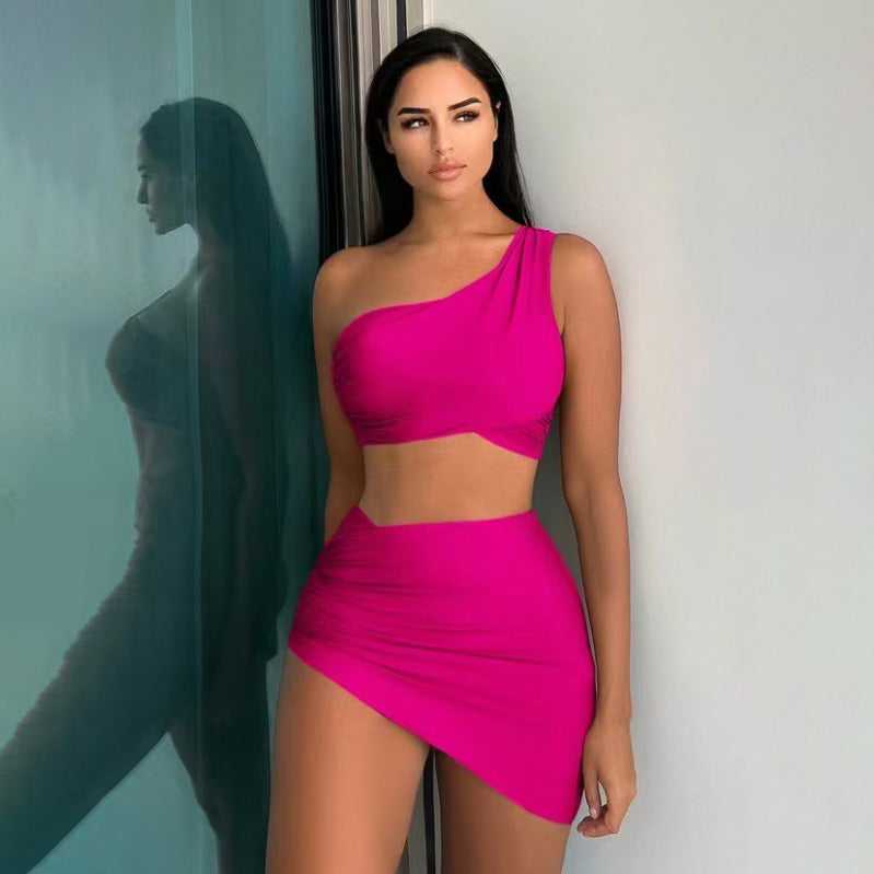 Bikini sexy de color sólido con hombros inclinados para mujer