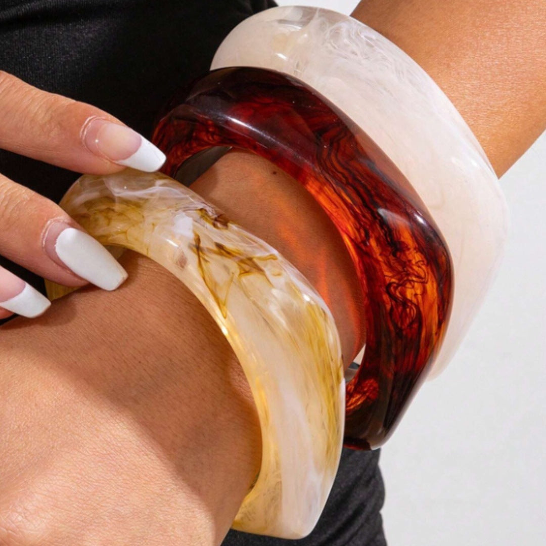 Women Fashion Exaggerated Acrylic Polygonal Translucent Bracelet