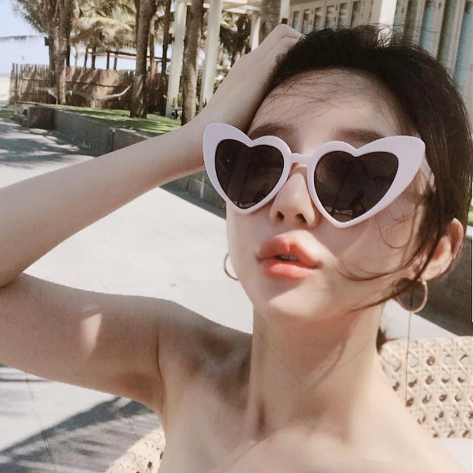 Retro Heart Shaped Sunglasses Resin Frame Literature and Art Style