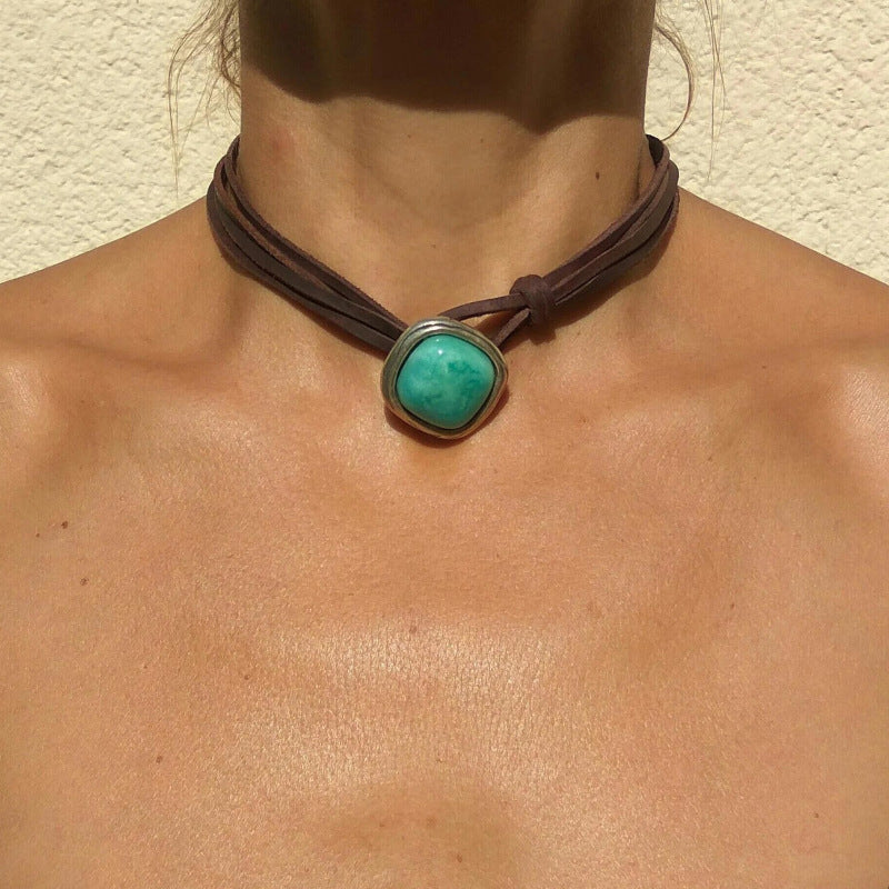 Collar de cuero turquesa bohemio retro para mujer