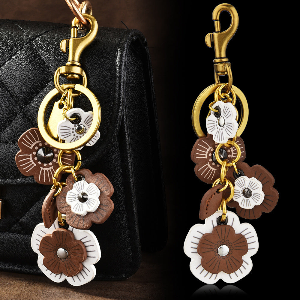 Llavero con colgante de cadena de flores retro para mujer - Material de PU de moda