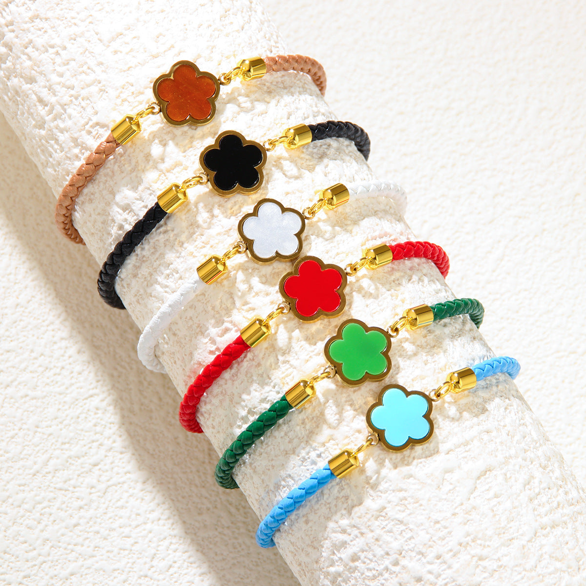 Women Fashion Plated 18k Four-Leaf Clover Red Rope Bracelet