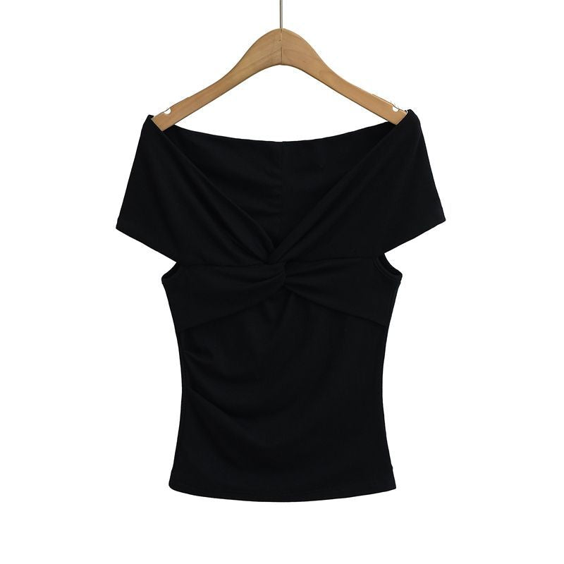 Camiseta plisada de manga corta con hombros descubiertos para mujer