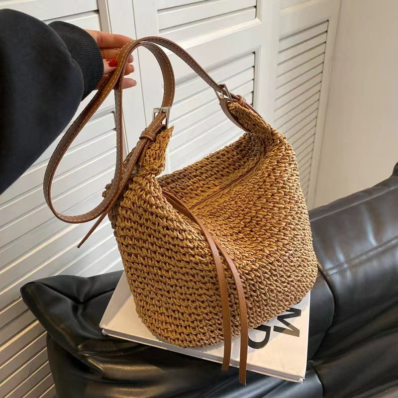 Bolso de hombro grande tejido informal bohemio