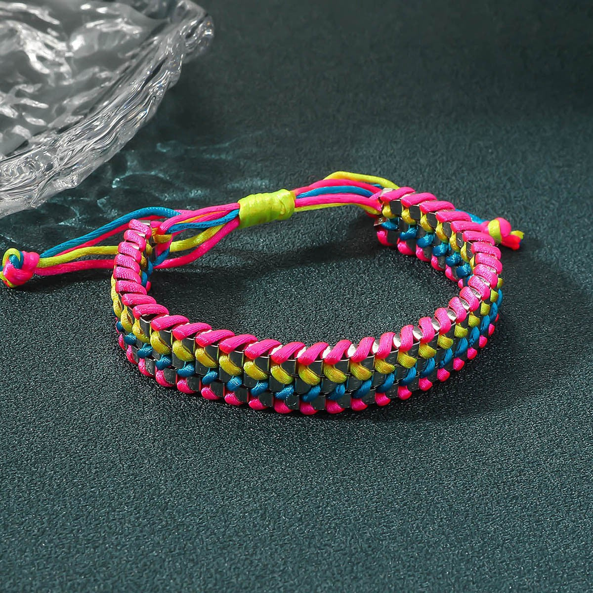 Pulsera bohemia de cuentas turquesas hecha a mano