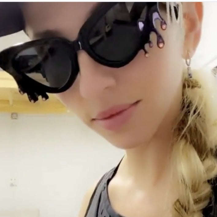 Gafas de sol de Halloween con diseño de ojo de gato y lágrimas de diablo para mujer