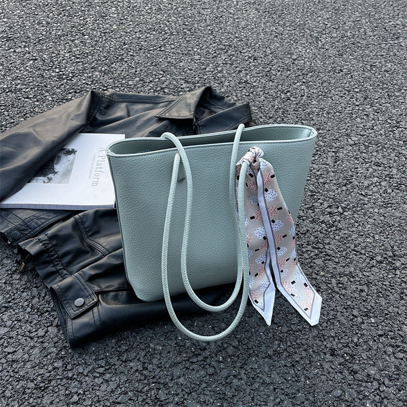 Large Capacity Women Summer Tote Bag in PU Material