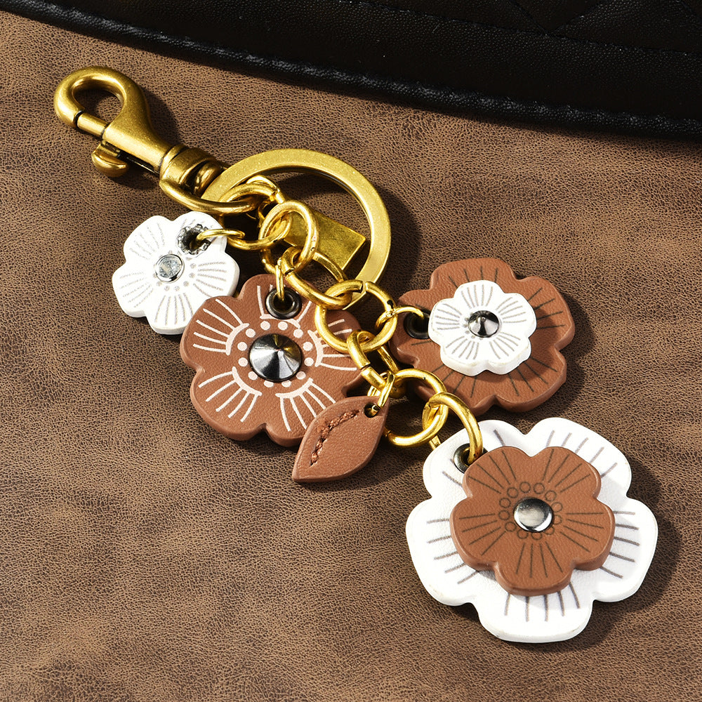 Llavero con colgante de cadena de flores retro para mujer - Material de PU de moda