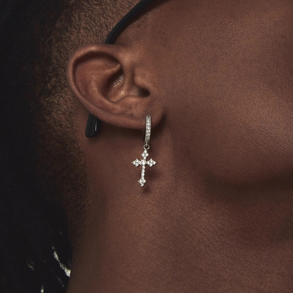 Boucles d'oreilles croix en zircon pour homme