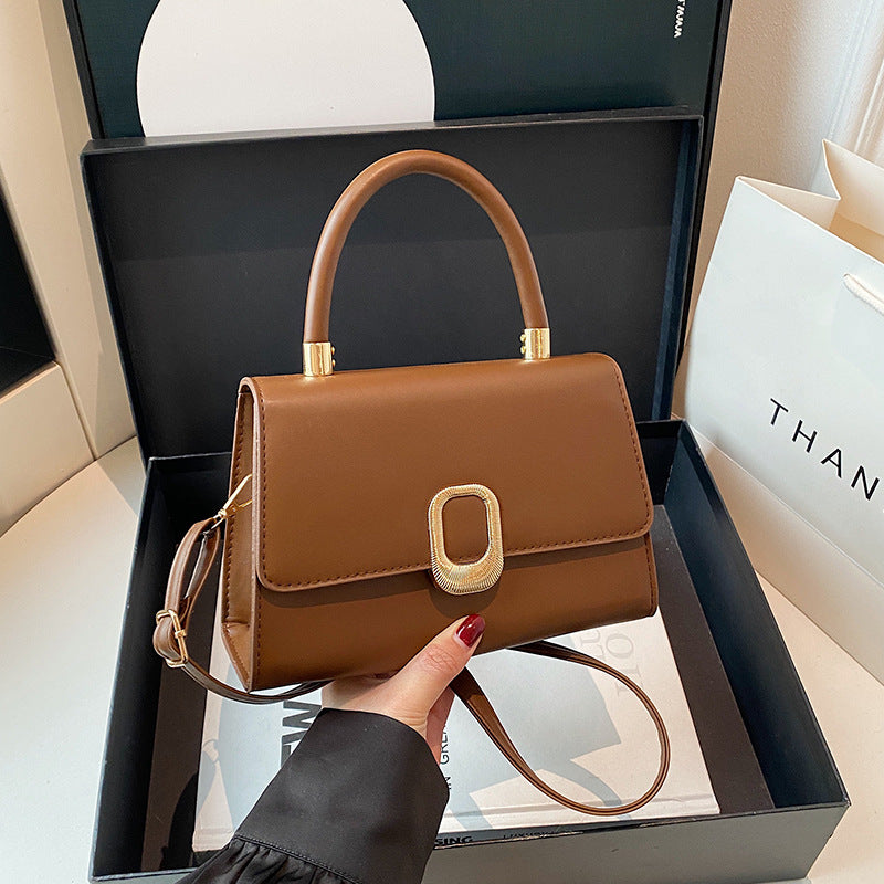 Bolso de hombro cuadrado pequeño con hebilla de metal simple e informal para mujer - Bandolera minimalista de PU