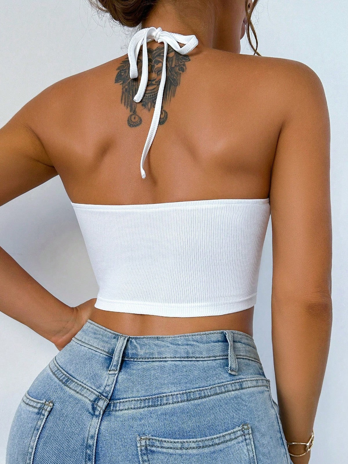 Top corto calado de color sólido sexy a la moda para mujer