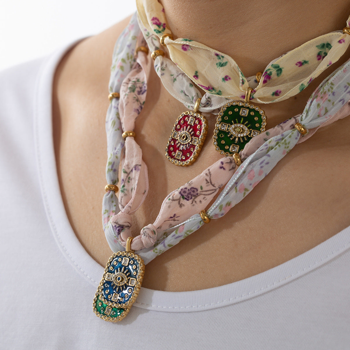 Collar con colgante de bufanda de seda con aceite multicolor a la moda para mujer