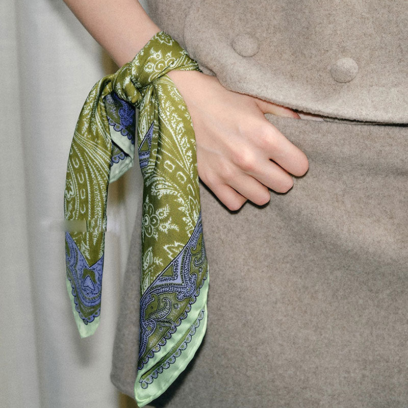 Pañuelo cuadrado de seda estampado a la moda para mujer con estilo artístico retro