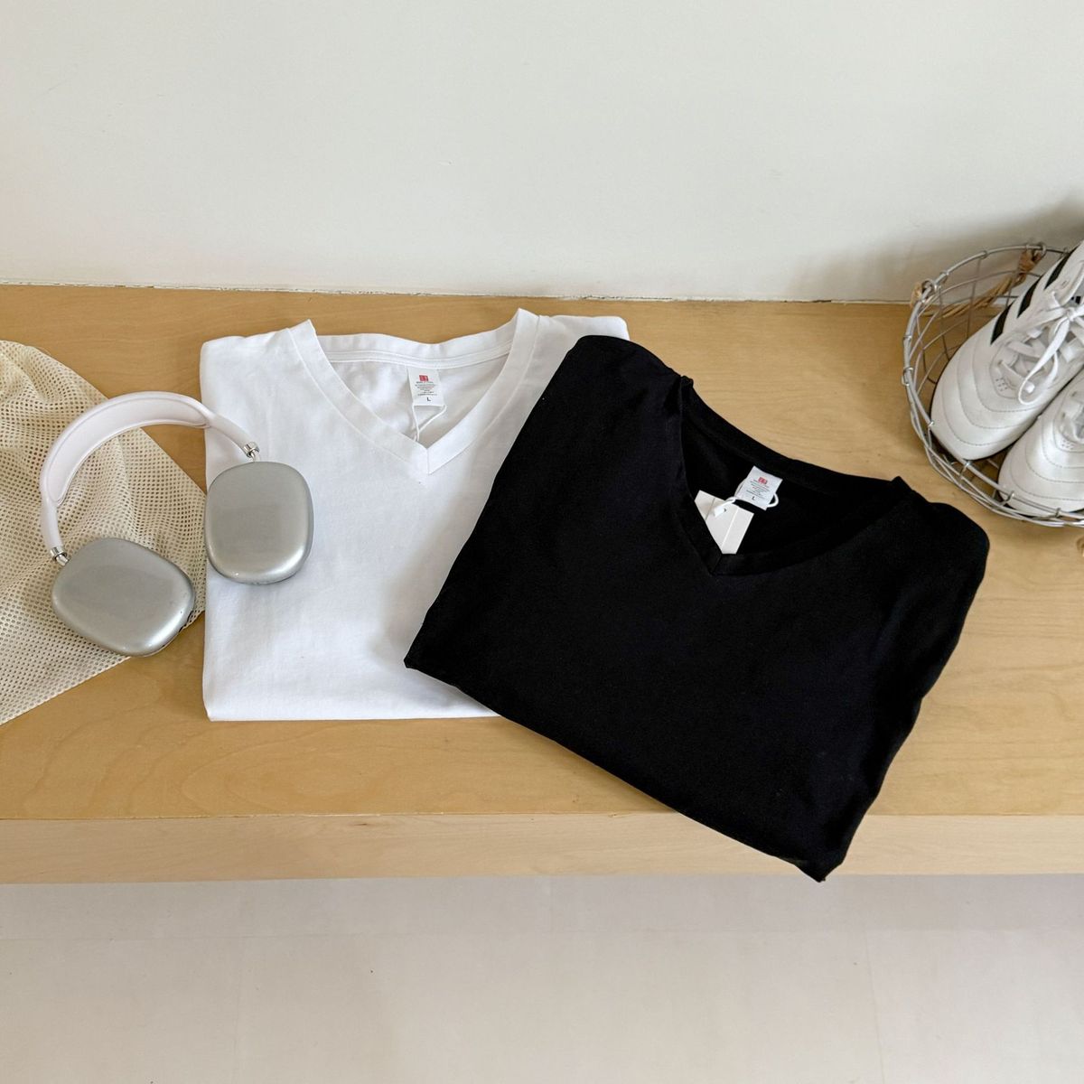 Camiseta informal de algodón con cuello en V para mujer, color liso