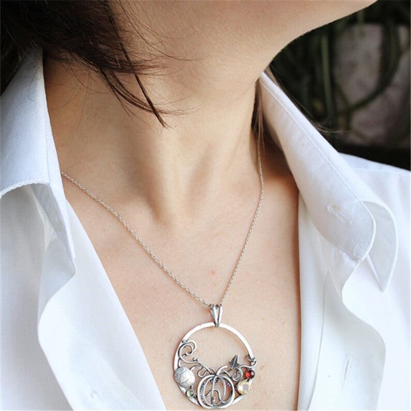 Collar con colgante de calabaza hueca vintage de Halloween para mujer
