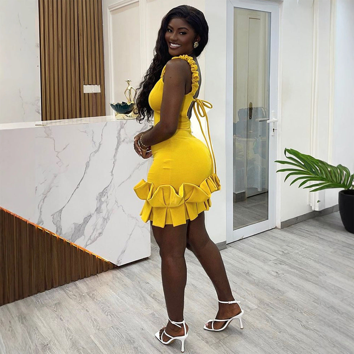Women Fashion Solid Color Ruffled Backless Dress