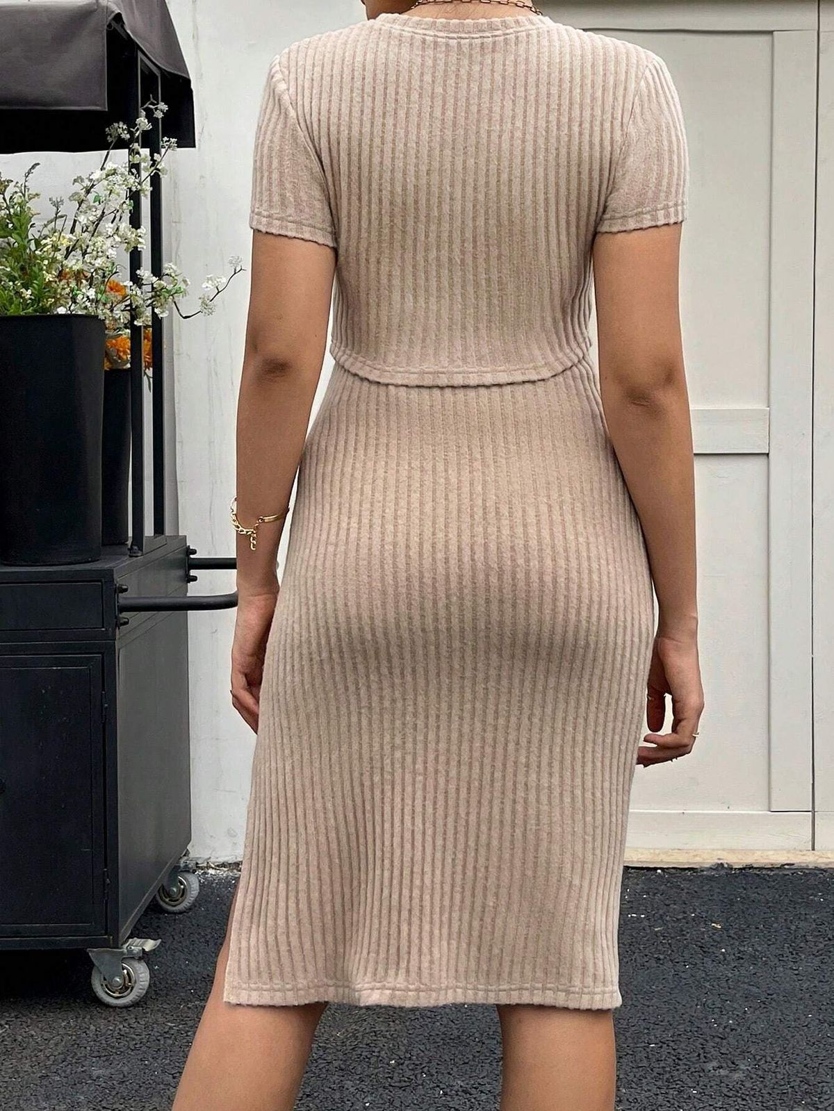 Mid-Length Slim-Fit Adjustable Waist Short-Sleeved Top Skirt Set