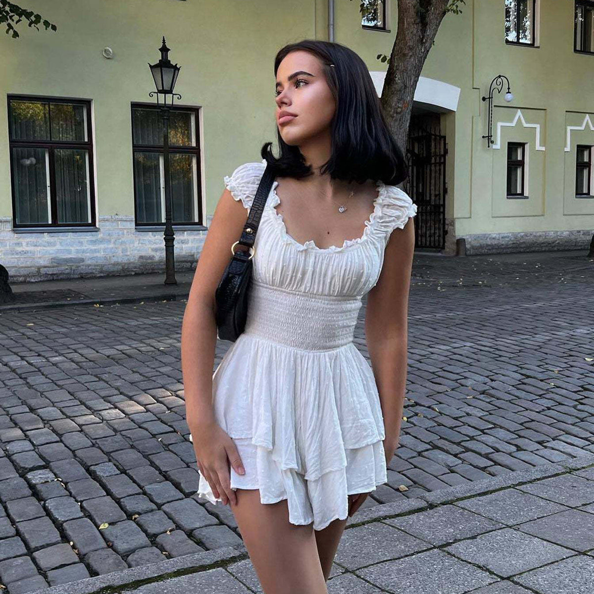 Robe élégante en coton et lin de couleur unie à épaules dénudées