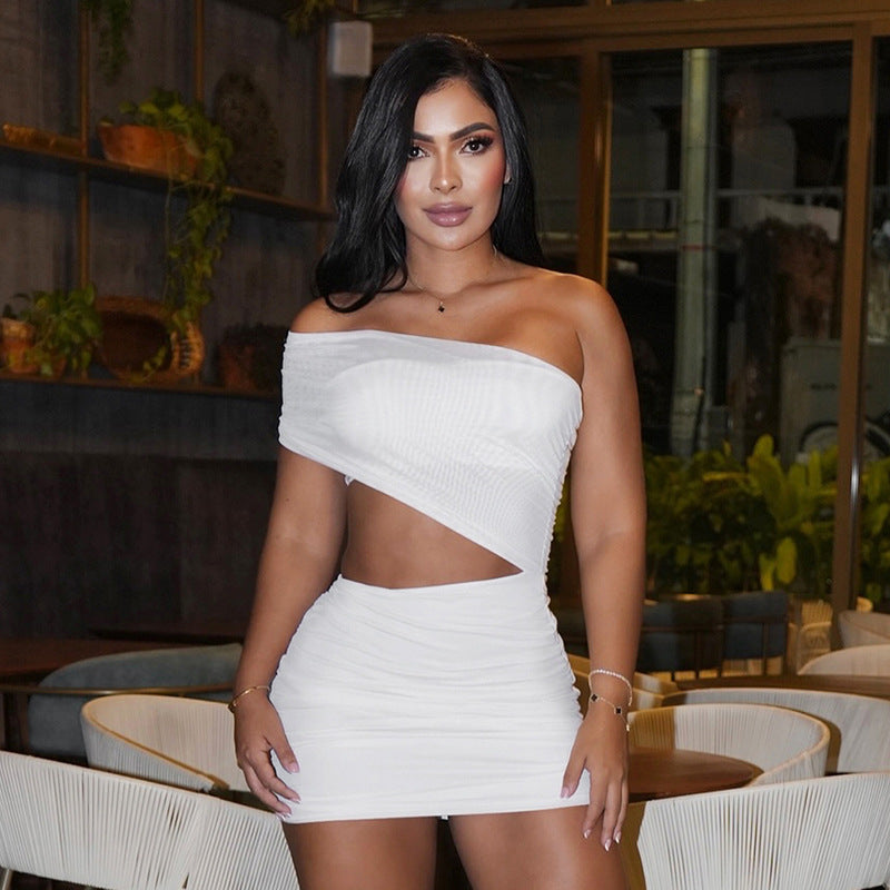Robe courte sexy à épaules dénudées et découpes pour femmes