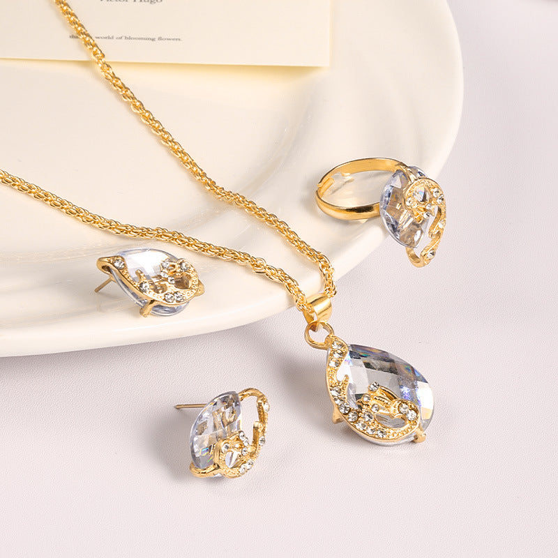 Conjunto creativo de tres piezas de joyería con diamantes de imitación