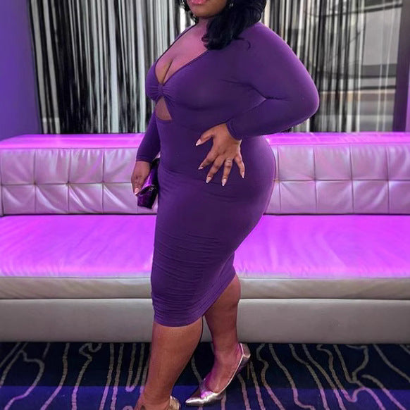 Robe moulante grande taille à col en V et manches longues pour femme